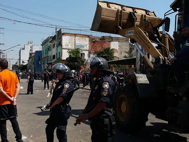 Polícia faz operação e prende 18 suspeitos de tráfico na Cracolândia no sábado