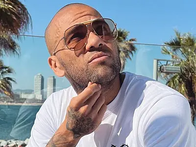Chef de cozinha é a única visita constante de Daniel Alves na prisão
