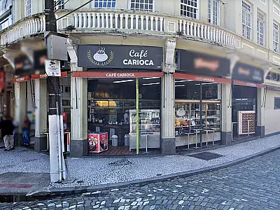Café Carioca é autuado pela Vigilância Sanitária por armazenar alimentos vencidos