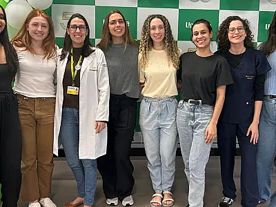 Iniciativa voluntária leva ensino de qualidade a jovens do Guarujá
