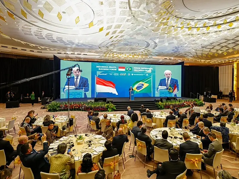 Em fórum empresarial, Lula ressalta potenciais econômicos do Brasil  na transição energética