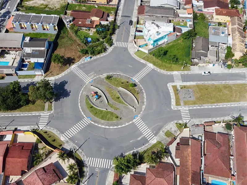 Prefeitura conclui pavimentação de ruas no Jardim das Canções, em Bertioga