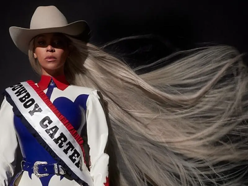Fãs de Beyoncé reclamam que disco novo da cantora veio faltando música