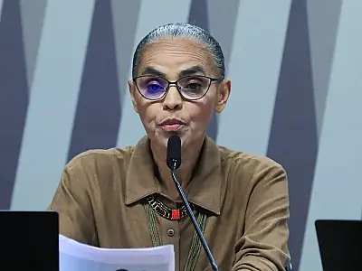 Oposição à proteção ambiental tenta silenciar Marina, dizem analistas