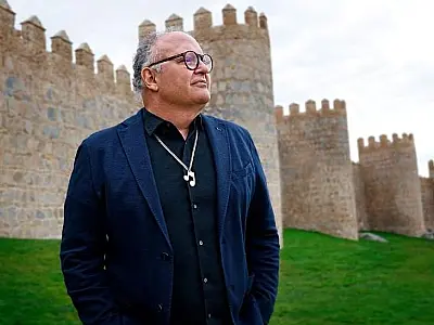 Guilherme Arantes anuncia venda da chácara que abriga a produtora Coaxo do Sapo