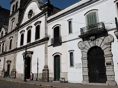Visitas monitoradas à igreja histórica de Santos são retomadas
