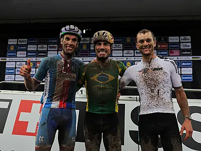 Henrique Avancini fatura bicampeonato mundial de Mountain Bike