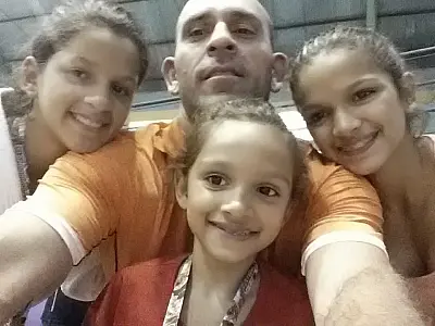 Professor de Larissa Pimenta em escola estadual fala sobre início da trajetória da medalhista olímpi
