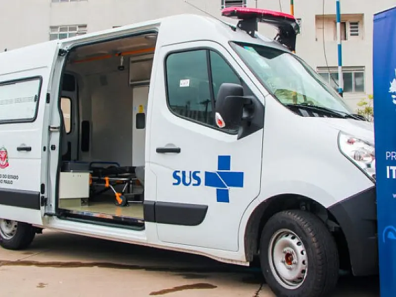 Secretaria de Saúde da cidade recebe nova ambulância