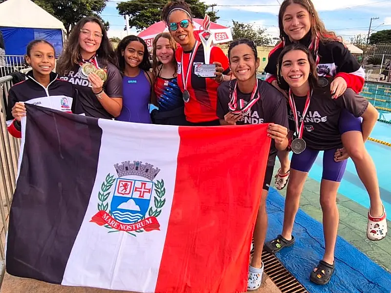 Time PG feminino de natação é vice-campeão dos Jogos da Juventude