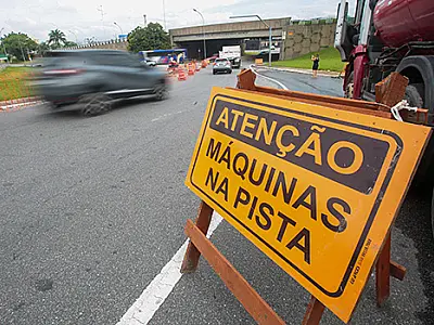 Obras de remodelação de rotatórias entram em nova fase m Praia Grande