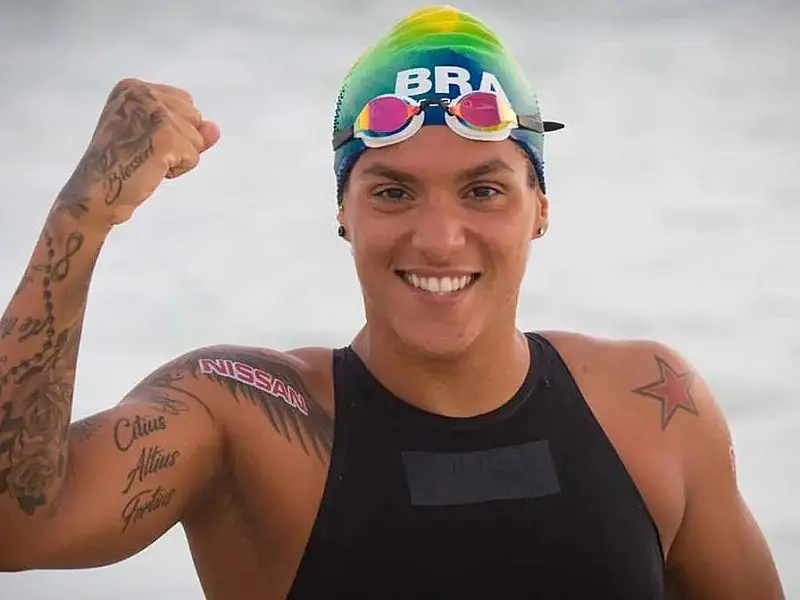 Próxima de completar 30 anos, Ana Marcela Cunha quer medalha que falta por carreira completa