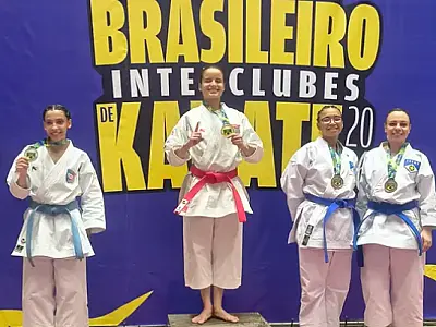 Time PG de caratê garante 10 medalhas em etapa do Campeonato Brasileiro