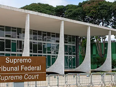 STF decide sobre negociação prévia de demissões em massa