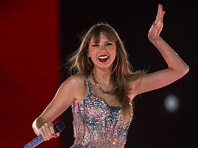 Taylor Swift lançará versão estendida do filme da 'Eras Tour' no Disney+