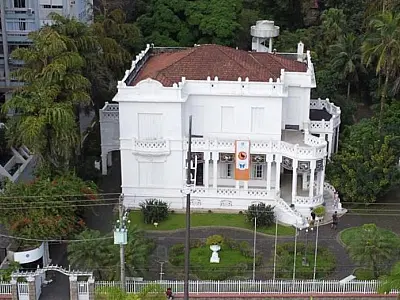 Obras de acessibilidade no casarão da Pinacoteca, em Santos, alcançam 75% de execução
