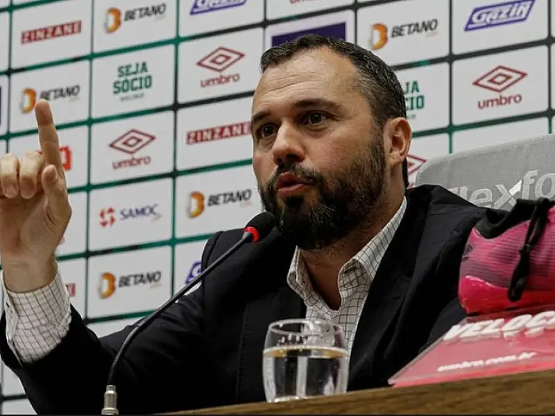 Presidente do Fluminense explica volta de Marcelo e garante contrato dentro da realidade do time