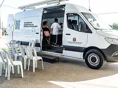 Unidade Móvel da Cidadania Itinerante oferece serviços gratuitos à população de Bertioga