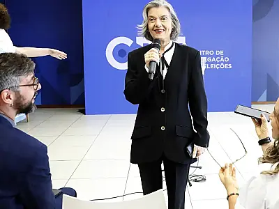 Cármen Lúcia promete pesquisa sobre motivos de abstenção