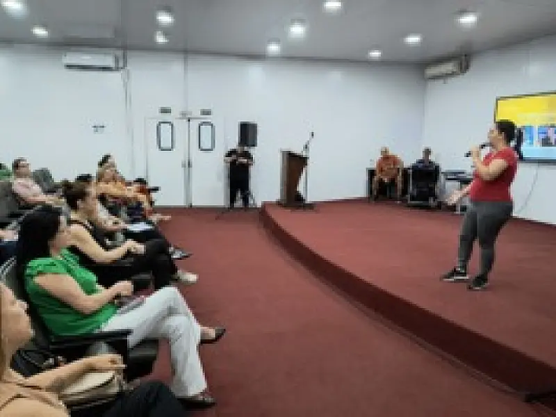 Capacitação em Cubatão ensina mulheres a construir sua marca pessoal