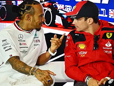 Hamilton diz que teve conversas com a Ferrari na F1