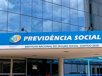 Entrar com recurso no INSS ou ir à Justiça? O que fazer se seu benefício está parado na fila