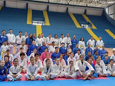 Alunos do Educa Kids conquistam medalhas em campeonato de judô