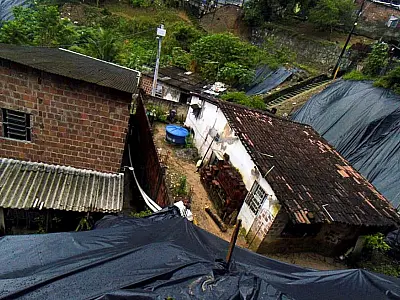 Chega a 100 número de mortes devido às chuvas em Pernambuco