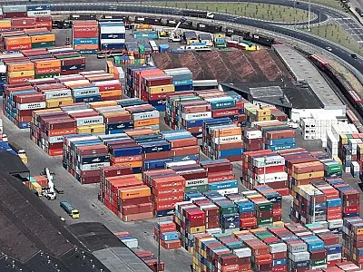 Empresa de 44 ganhadores da Mega-Sena em Santos anuncia vagas de emprego