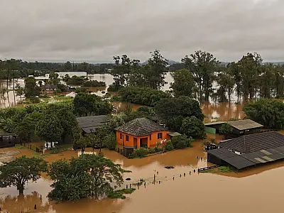 Governo do RS organiza doações via PIX para afetados no temporal