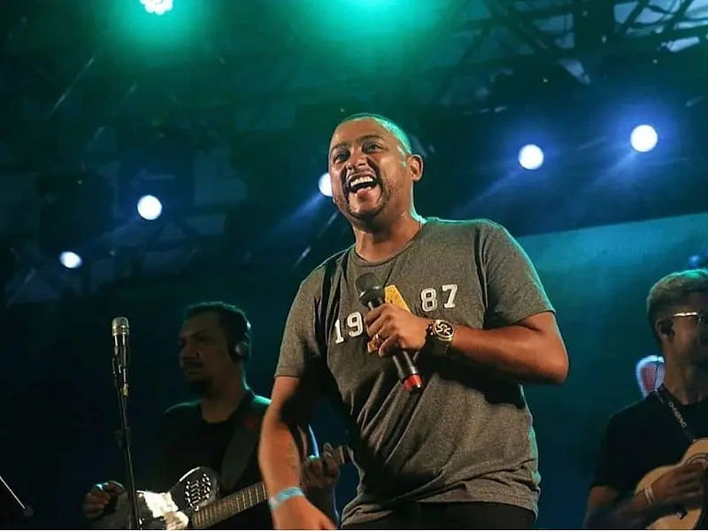 Pagodinho no Brisa recebe o cantor Edshow neste domingo, dia 21