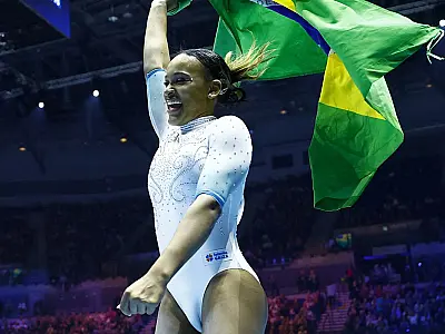 Rebeca Andrade conquista o ouro no individual geral