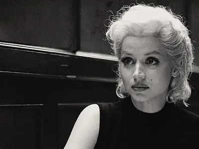 Filme sobre Marilyn Monroe, é criticado por cena de aborto com feto falante