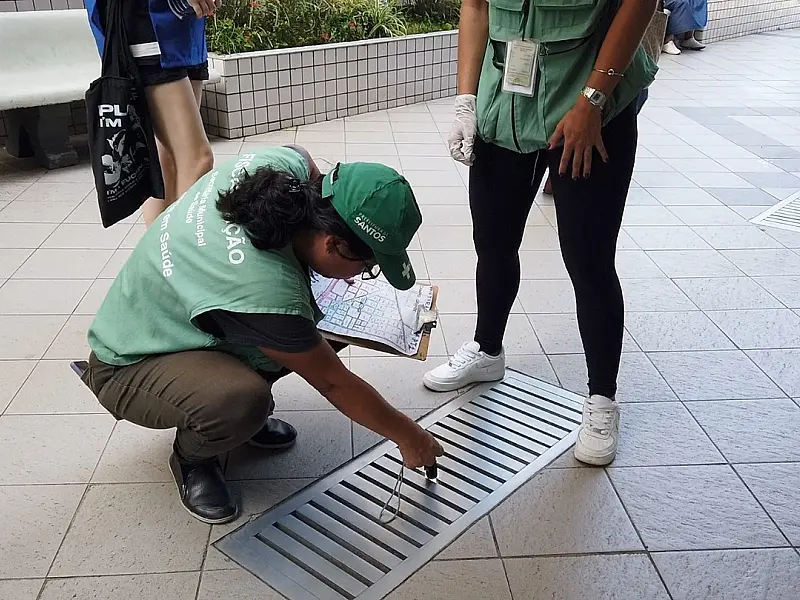 Com auxílio de universitários, mutirão elimina mais de 50 focos de mosquito no Gonzaga