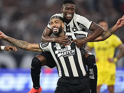 Botafogo avança e faz final da Libertadores com o Atlético-MG