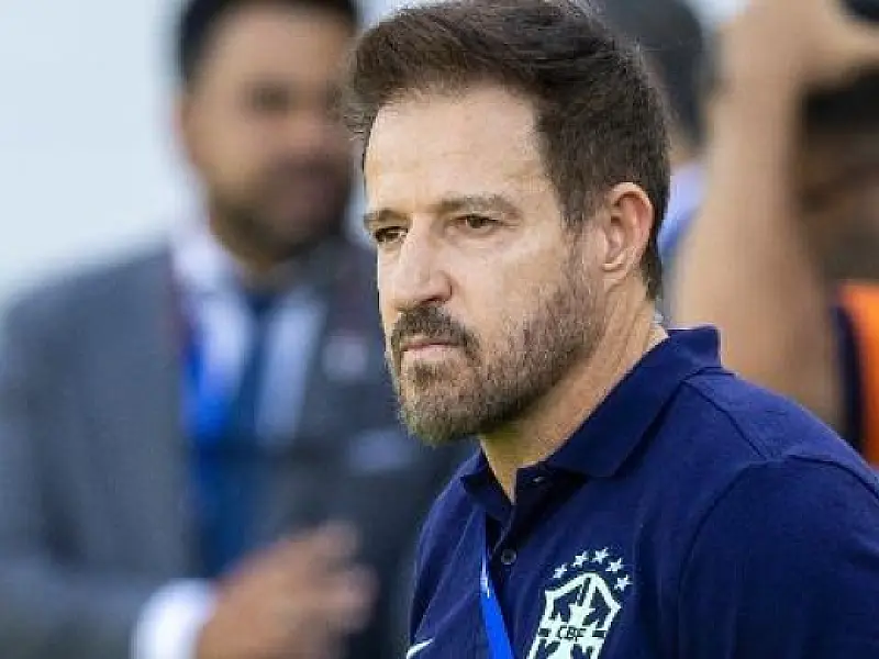 Brasil de Ramon não decola e chega para briga por Paris-24 sob desconfiança