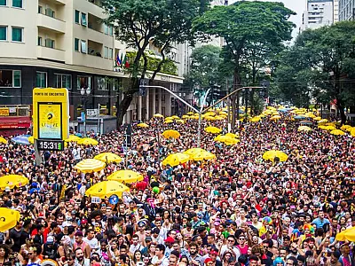 Governador diz que prefeituras devem fiscalizar carnaval em São Paulo
