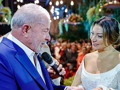 Lula se casa com Janja em cerimônia com amigos e políticos em São Paulo