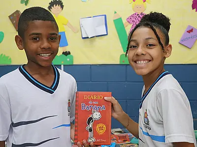 Cidade do Guarujá promove Dia da Troca de Livros na rede municipal de ensino