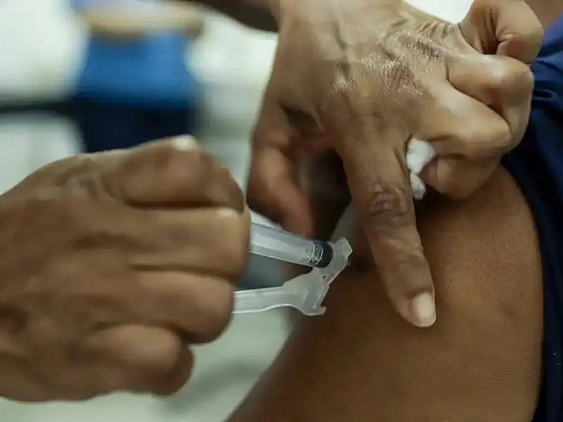 Dia D de multivacinação é realizado neste sábado em todo o país