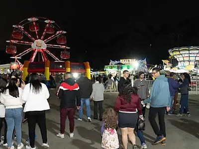 'Arraiá do Guaibê' é opção de lazer no fim de semana em Guarujá