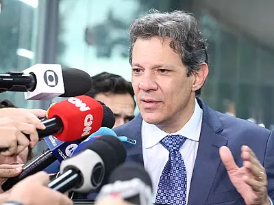 Haddad diz que vai escancarar bilionários que 'mamam no Orçamento público'