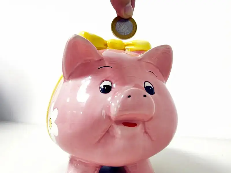 Retiradas da poupança superaram as aplicações em abril