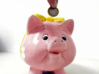 Retiradas da poupança superaram as aplicações em abril