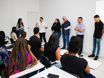 Programa 'Facilita SV' forma primeira turma do curso de Assistente Administrativo