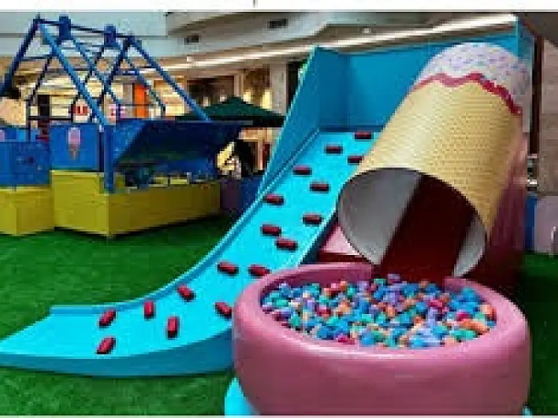 Parque do Sorvete segue até abril no Praiamar Shopping