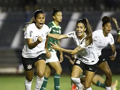 Corinthians vence o Palmeiras e recupera a liderança do Brasileiro Feminino