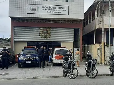 Agentes da Guarda Civil Municipal recuperam motocicleta furtada com casal