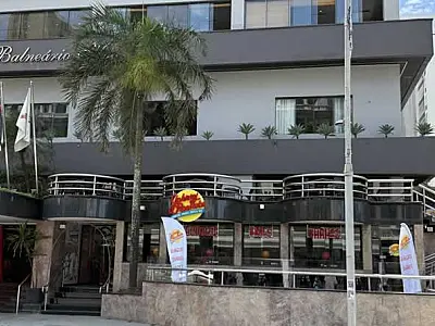 Johnny Rockets chega a Santos, levando a experiência única de gastronomia e entretenimento