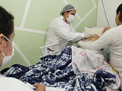 Guarujá vacina contra influenza mais de 400 pacientes acamados
